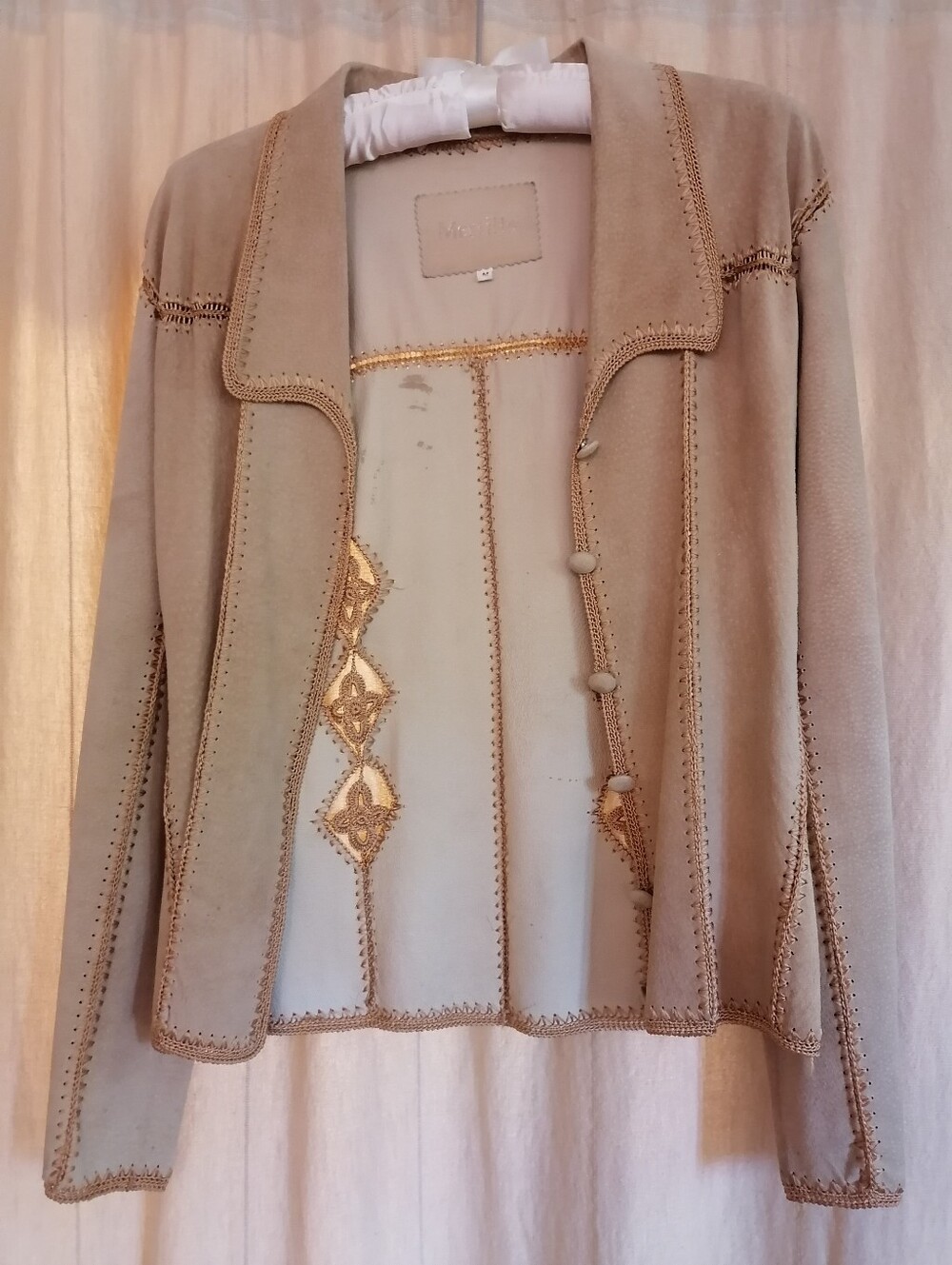 Eyelet EmbroideryTan Suede button up jacket size medium